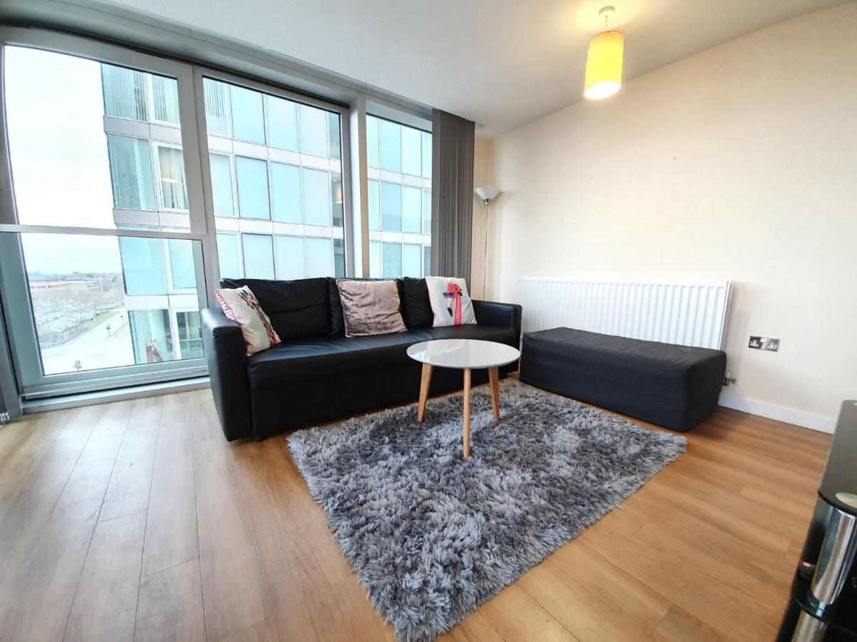 Dazzon Apartments - Hub - Central Mk Milton Keynes Habitación foto