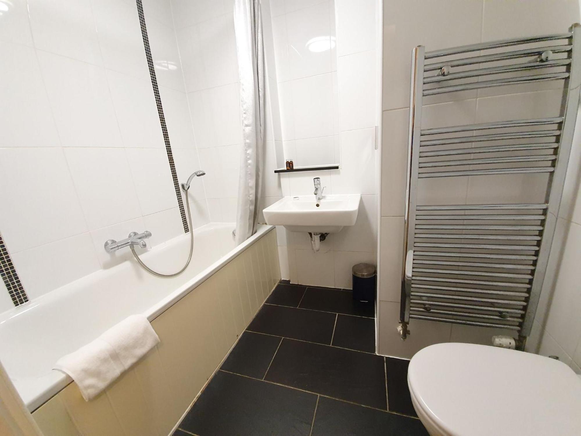 Dazzon Apartments - Hub - Central Mk Milton Keynes Habitación foto