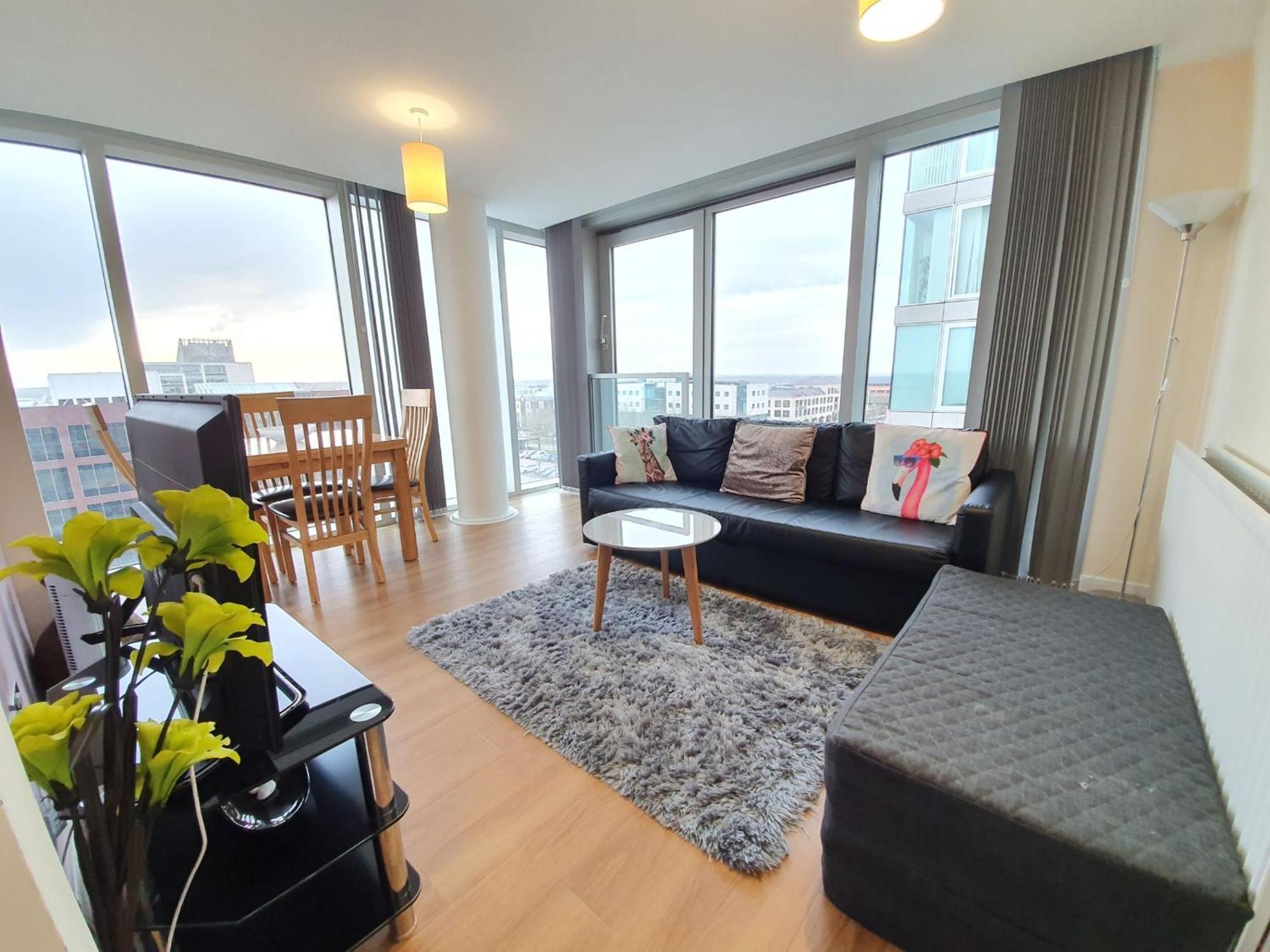 Dazzon Apartments - Hub - Central Mk Milton Keynes Habitación foto